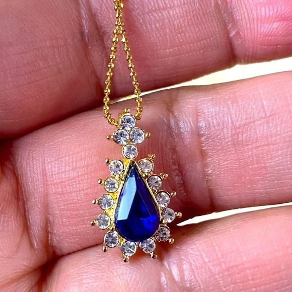 Vintage - Nina Ricci Gold Plated Blue Crystal & Rhinestone Necklace - Picture 5 of 8